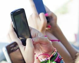 L'EUROPA VUOLE PROTEGGERE I BAMBINI ONLINE